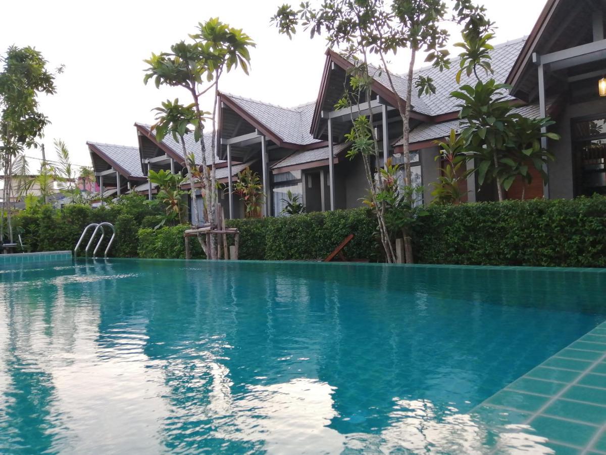 Jr Place Klong Muang Beach Εξωτερικό φωτογραφία