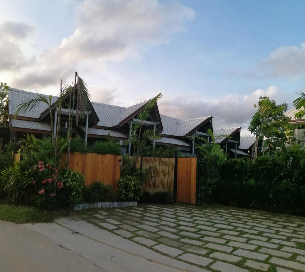 Jr Place Klong Muang Beach Εξωτερικό φωτογραφία